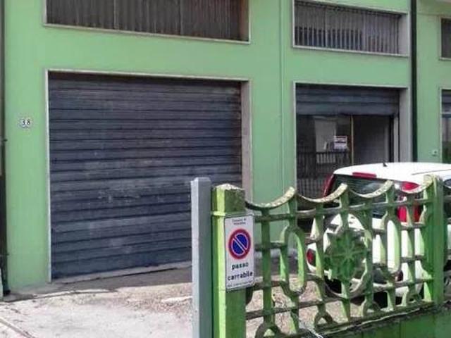 Locale Commerciale in affitto a Fontanelle, Pescara