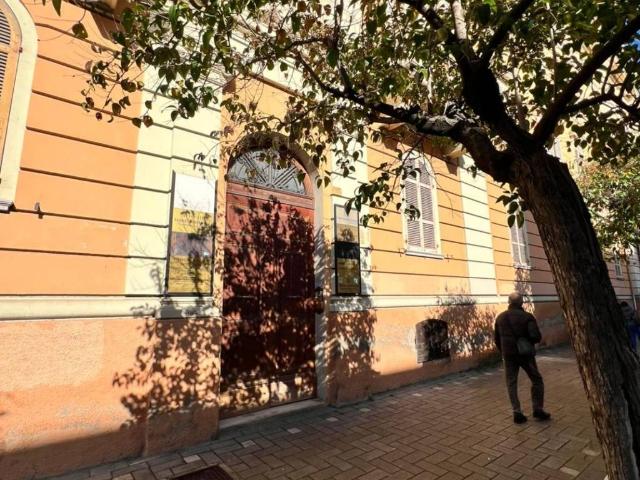 Locale Commerciale in affitto a Pescara, Abruzzo
