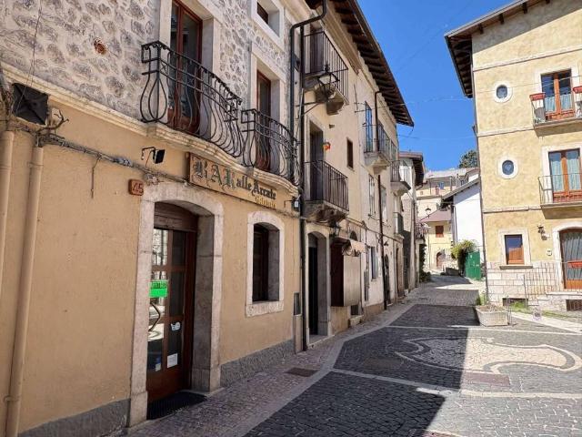 Locale Commerciale in affitto a Pescasseroli, Abruzzo