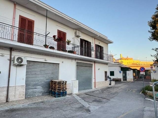 Locale Commerciale in affitto a Puglia, Foggia