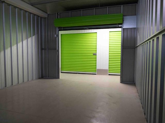 Locale Commerciale in affitto a Mezzate, Peschiera Borromeo
