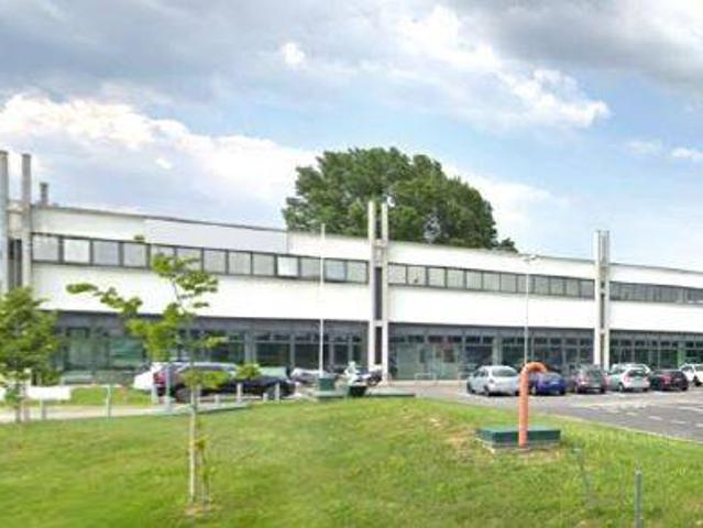 Locale Commerciale in affitto a Bettola, Peschiera Borromeo