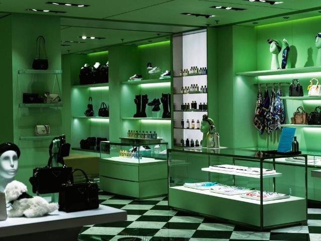 Locale Commerciale in affitto a Ricciano, Uzzano E Castello