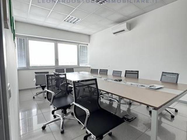 Locale Commerciale in affitto a Le Mose, Piacenza