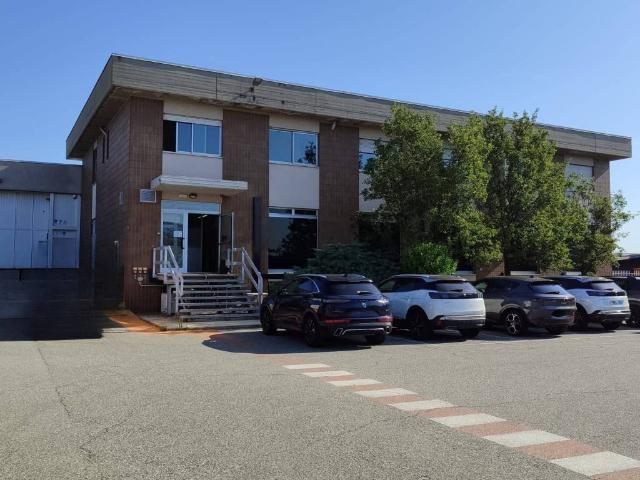 Locale Commerciale in affitto a Piemonte, Torino