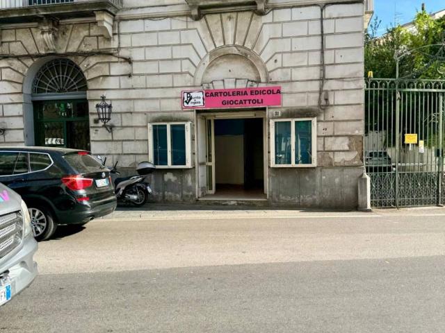 Locale Commerciale in affitto a Pozzopiano, Piano Di Sorrento