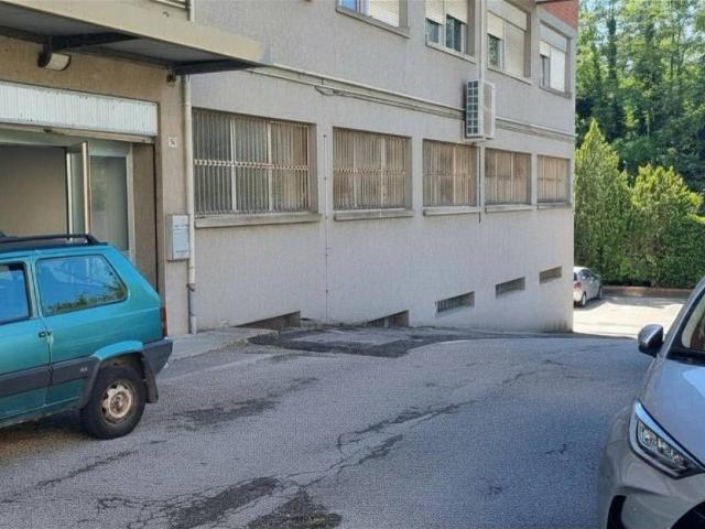 Locale Commerciale in affitto a Unione dei comuni Savena-Idice, Pianoro