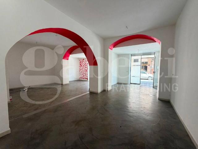 Locale Commerciale in affitto a Piedimonte Matese, Campania