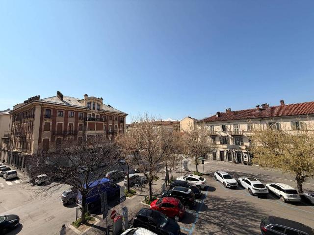 Locale Commerciale in affitto a Piemonte, Torino