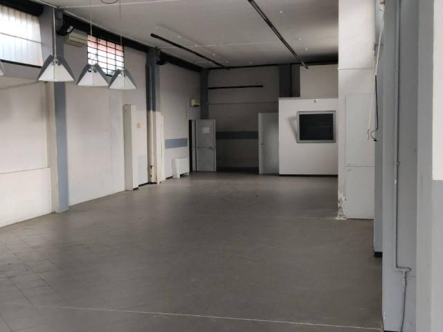 Locale Commerciale in affitto a Piemonte, Torino