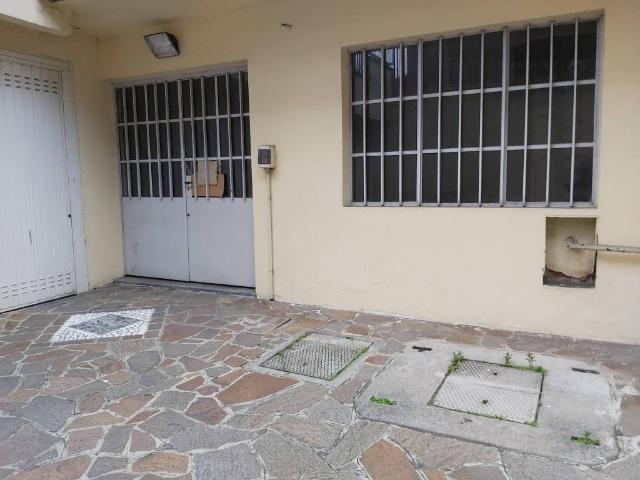 Locale Commerciale in affitto a Molino Ortolina, Pioltello