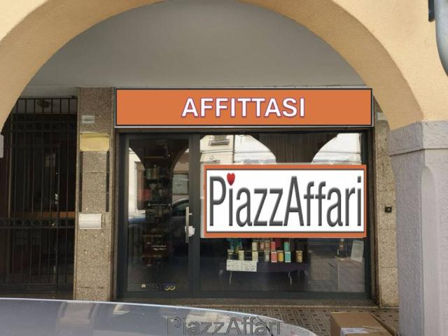 Locale Commerciale in affitto a Quartiere Sant'Anna, Piove Di Sacco