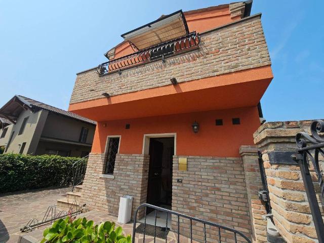 Locale Commerciale in affitto a Piove Di Sacco, Veneto