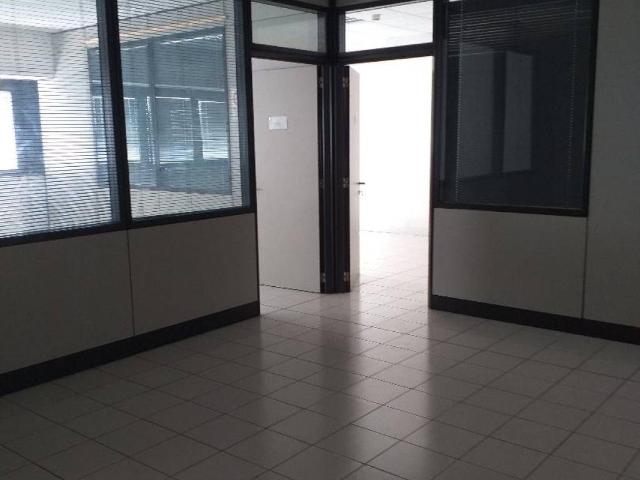 Locale Commerciale in affitto a Ospedaletto, Pisa