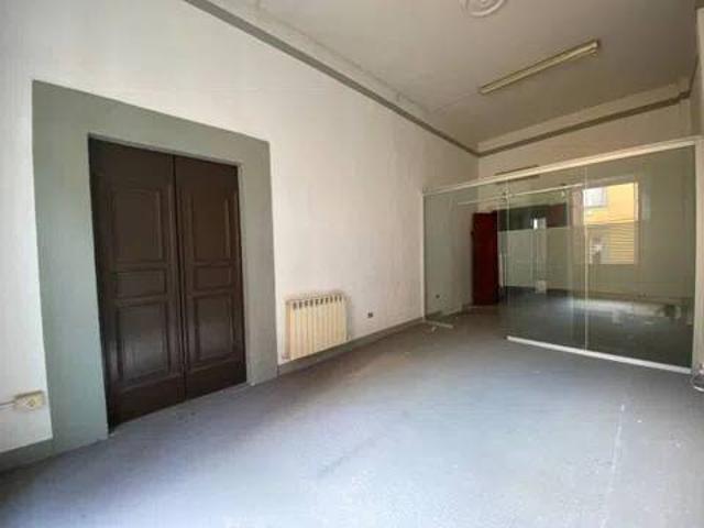 Locale Commerciale in affitto a San Giusto, Pisa