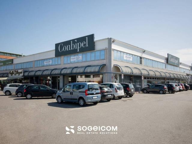 Locale Commerciale in affitto a Ospedaletto, Pisa