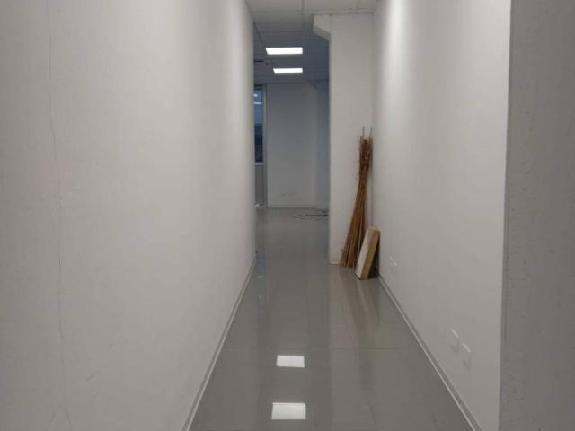 Locale Commerciale in affitto a Ospedaletto, Pisa