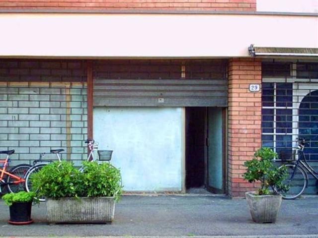 Locale Commerciale in affitto a Pontelungo, Pistoia