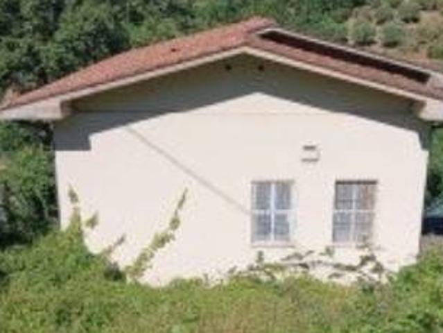 Locale Commerciale in affitto a Pistoia, Toscana