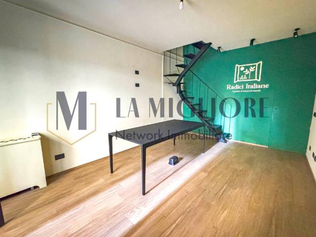 Locale Commerciale in affitto a Pistoia, Toscana