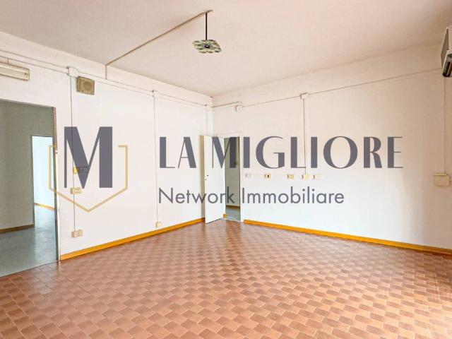 Locale Commerciale in affitto a Pistoia, Toscana