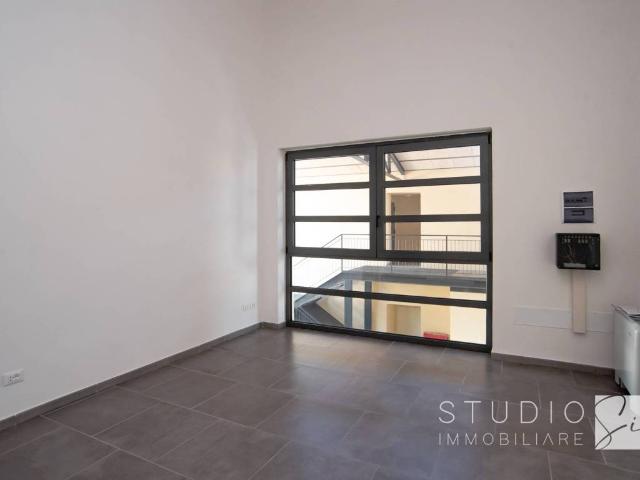 Locale Commerciale in affitto a San Pantaleo, Pistoia