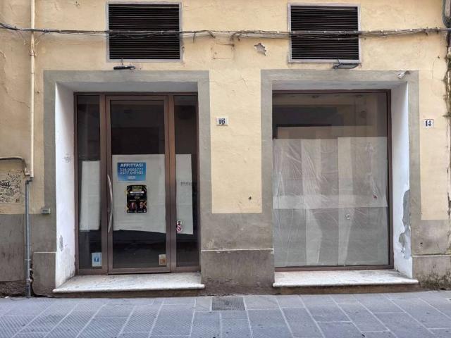 Locale Commerciale in affitto a Lecchi, Toscana