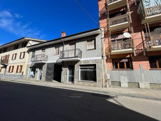 Locale Commerciale in affitto a Piemonte, Torino
