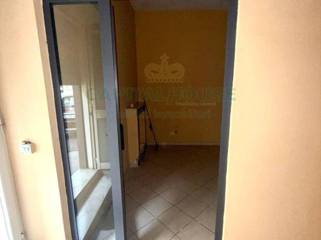Locale Commerciale in affitto a Pomigliano D'arco, Campania