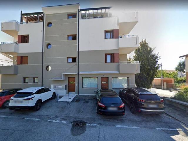 Locale Commerciale in affitto a Ponte Di Piave, Veneto
