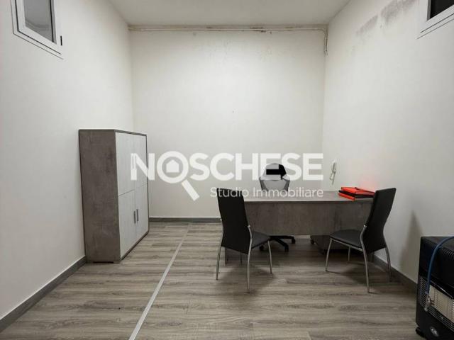 Locale Commerciale in affitto a Pontecagnano