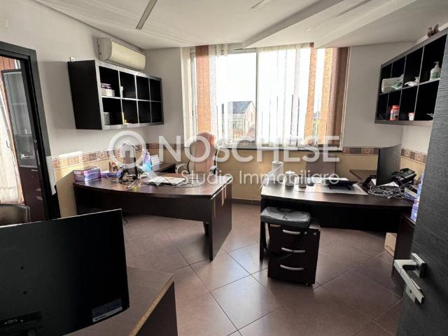 Locale Commerciale in affitto a Sant'Antonio a Picenza, Pontecagnano