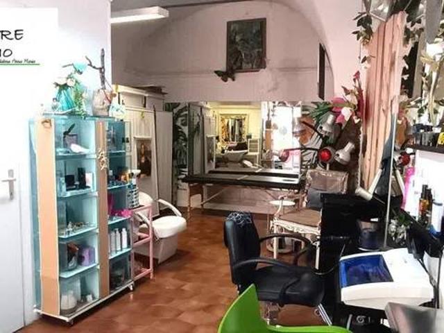 Locale Commerciale in affitto a Pontedassio, Liguria