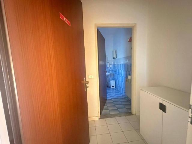 Locale Commerciale in affitto a Rughi, Porcari