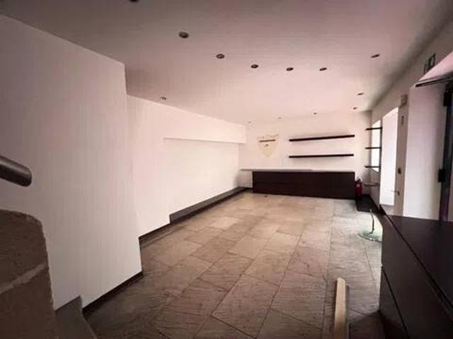 Locale Commerciale in affitto a San Gregorio, Pordenone