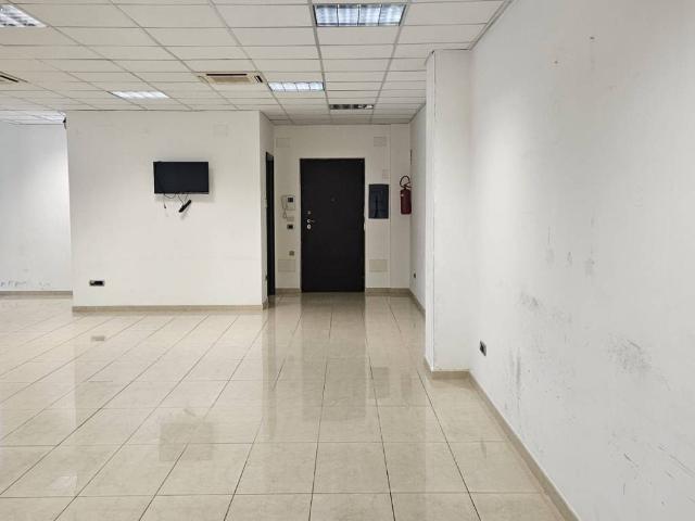 Locale Commerciale in affitto a Francioso, Potenza