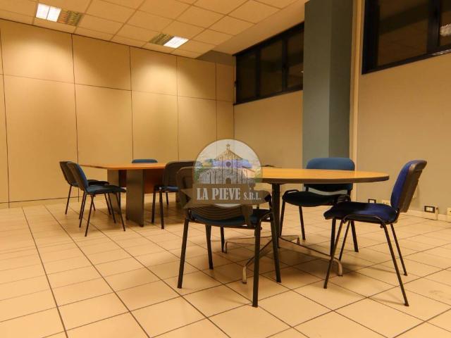 Locale Commerciale in affitto a Piemonte, Alessandria