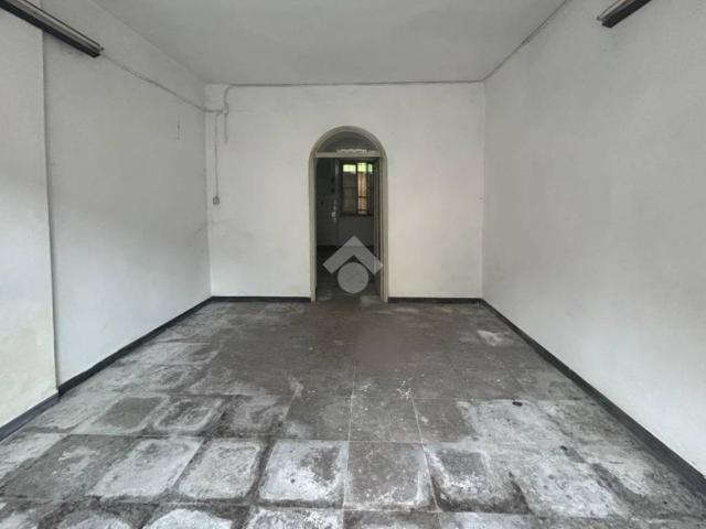 Locale Commerciale in affitto a Piemonte, Alessandria