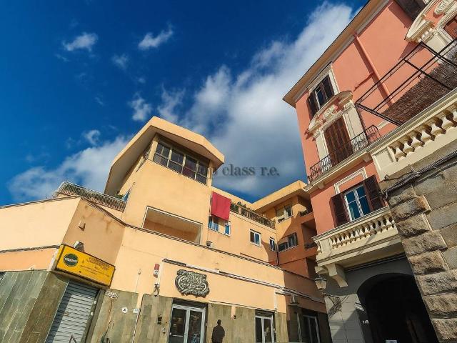 Locale Commerciale in affitto a Pisciarelli, Pozzuoli