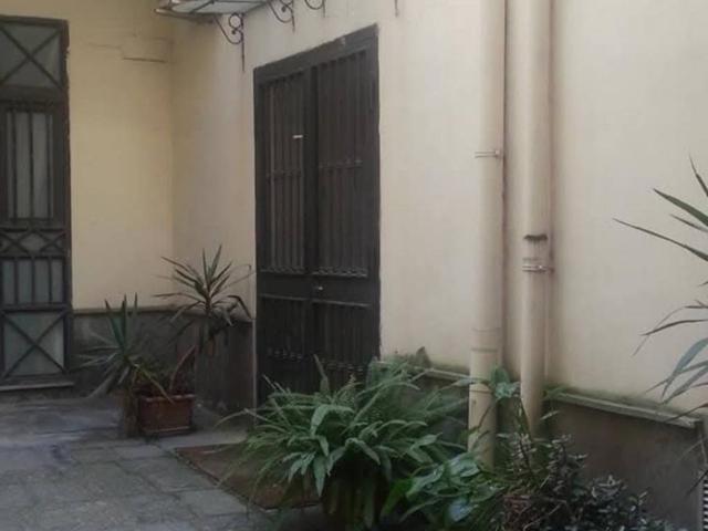 Locale Commerciale in affitto a Rione Ortodonico, Pozzuoli