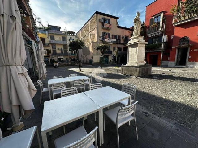 Locale Commerciale in affitto a Rione Ortodonico, Pozzuoli