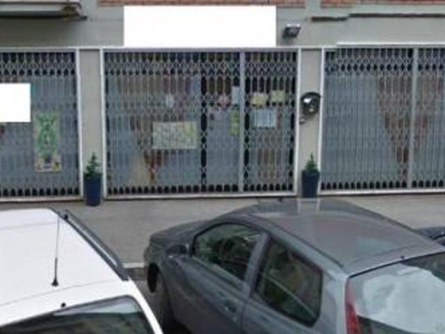 Locale Commerciale in affitto a Mezzana, Prato