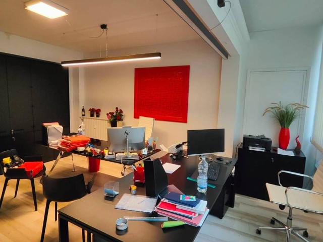 Locale Commerciale in affitto a Santa Gonda, Prato