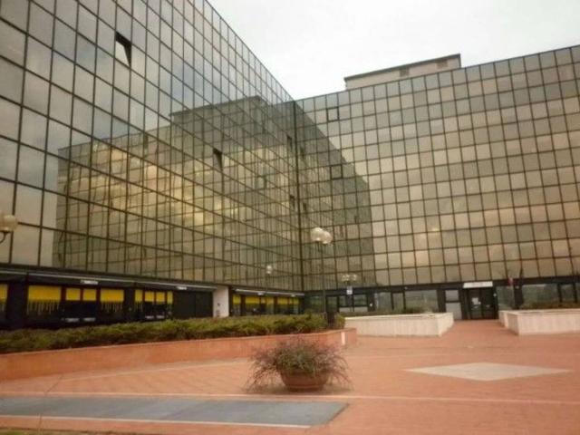 Locale Commerciale in affitto a San Paolo, Prato