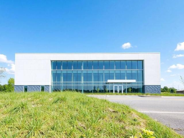 Locale Commerciale in affitto a Prato, Toscana