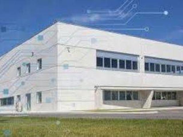 Locale Commerciale in affitto a San Paolo, Prato