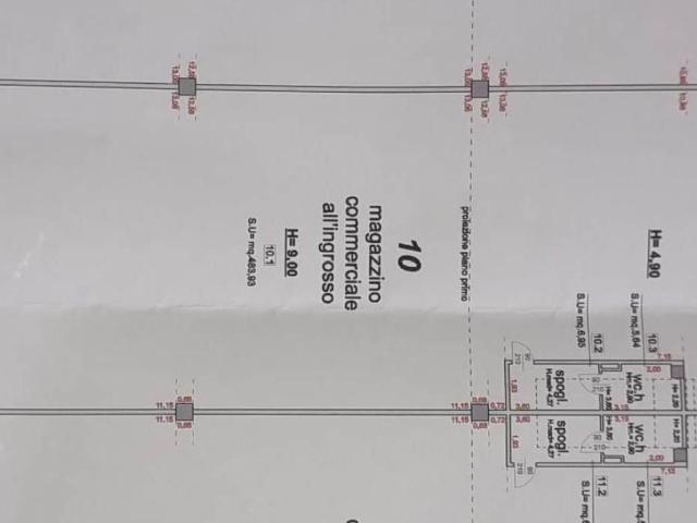 Locale Commerciale in affitto a Prato, Toscana