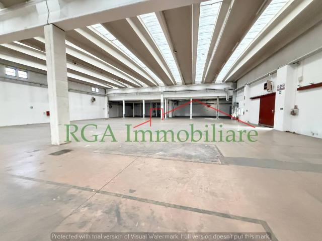 Locale Commerciale in affitto a Locate Bergamasco, Ponte San Pietro