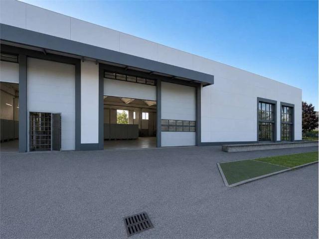 Locale Commerciale in affitto a Prevalle, Lombardia