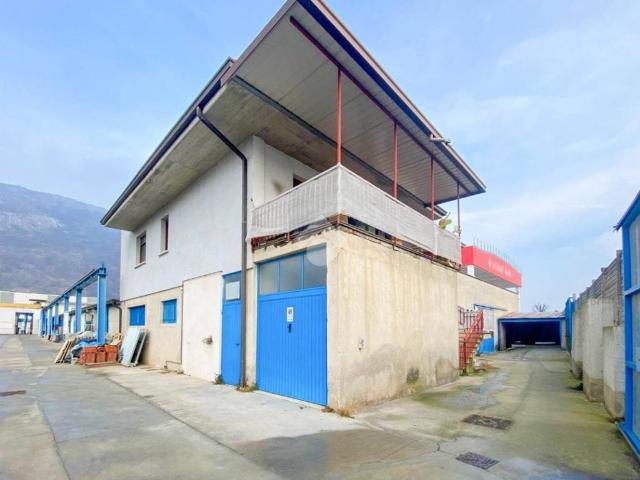 Locale Commerciale in affitto a Zona industriale di Prevalle, Prevalle